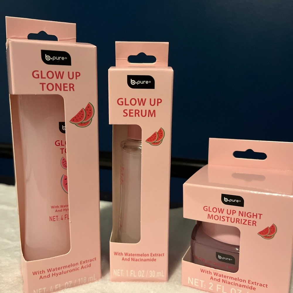 b.pure Glow Up Skincare Set